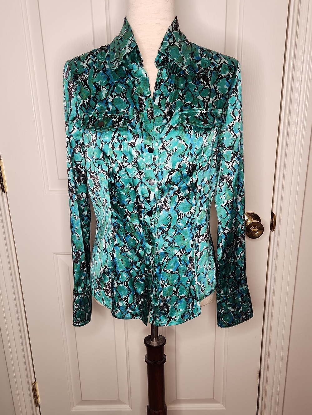 Cache Teal Black Snakeskin Pattern 95% Silk Top Size S